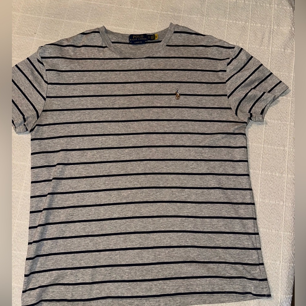 Polo- short sleeve crew neck